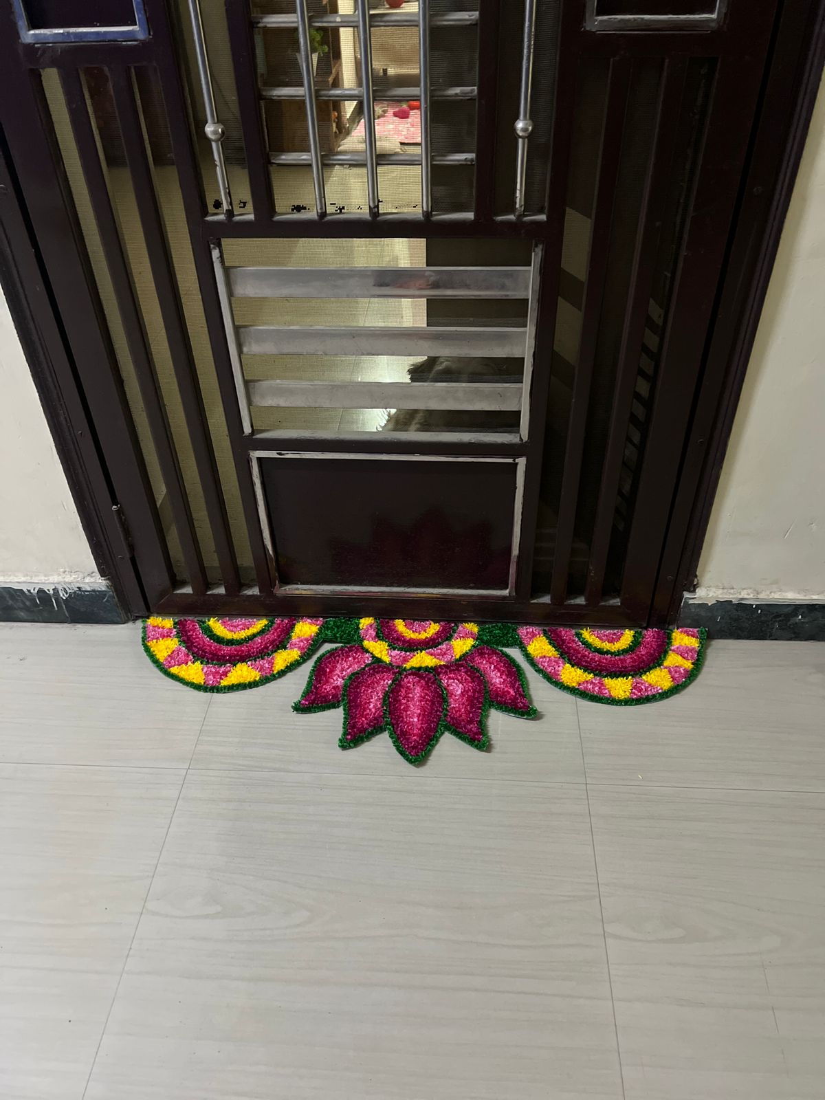 Fur Wool Pink Lotus 3-Piece Rangoli Set